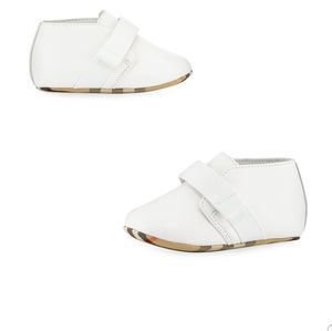 Burberry Charlton infant shoes NWT
